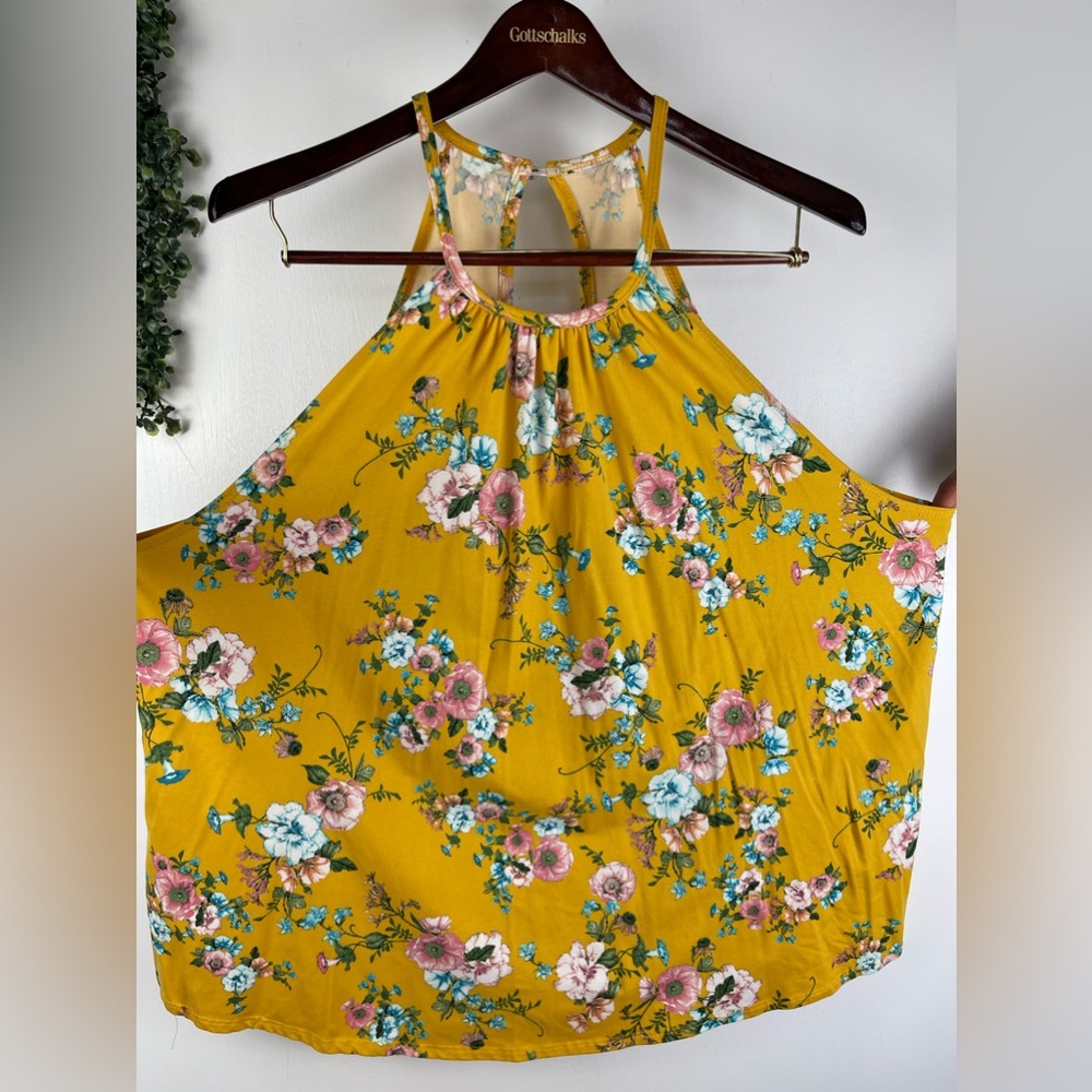 Top Fashion of NY || floral halter top